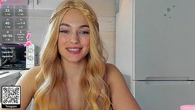 Snapshot of KristenHarrington chatting on January 9, 1:25 pm KristenHarrington online show from January 9, 1:25 pm