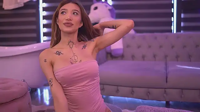 Snapshot of SiennaJayden chatting on September 20, 7:31 am SiennaJayden online show from September 20, 7:31 am