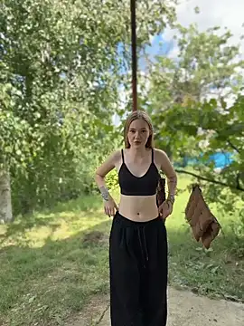 MilaMoone online show from June 22, 11:07 am