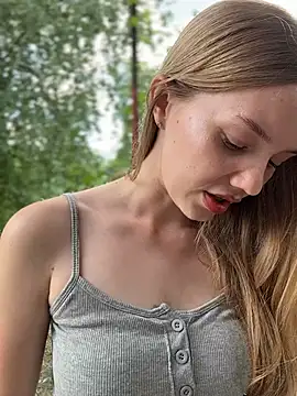MilaMoone online show from July 24, 11:41 am