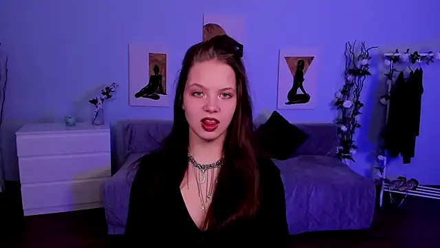 BetsyKiss online show from February 12, 5:08 pm