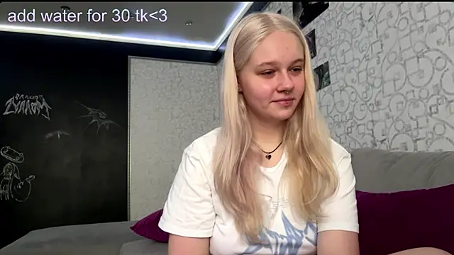 Snapshot of Dory_liss chatting on October 9, 5:05 am Dory liss online show from October 9, 5:05 am