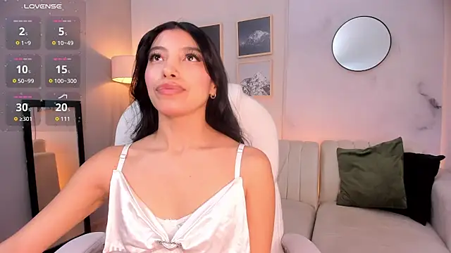 Tiffany Low online show from February 6, 1:14 pm