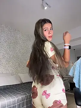 EMILIIA RICHTER   online show from December 2, 11:37 am