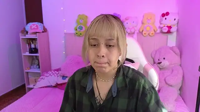 NekoWaifu online show from March 31, 2:17 pm