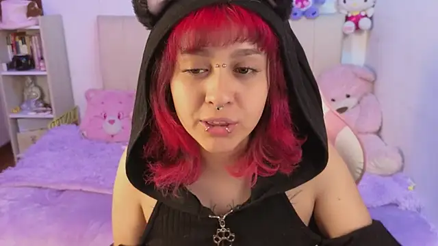 Snapshot of NekoWaifu chatting on July 14, 3:40 pm NekoWaifu online show from July 14, 3:40 pm