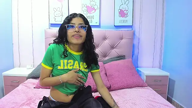 Issaa Tyler online show from October 19, 2:56 am