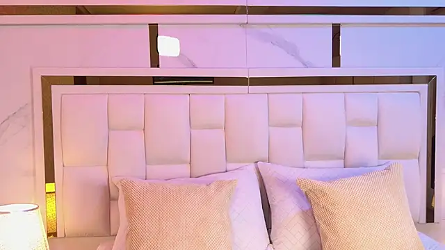 paulina cano online show from February 13, 7:21 pm