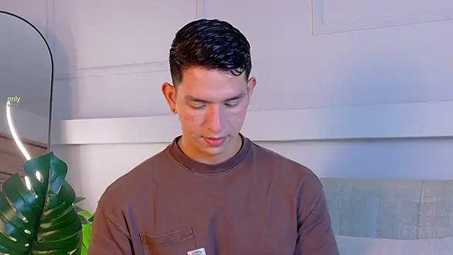 ZaneDawson online show from April 1, 9:45 pm