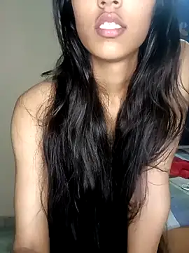 Snapshot of reetika6375 chatting on September 22, 12:51 pm reetika6375 online show from September 22, 12:51 pm