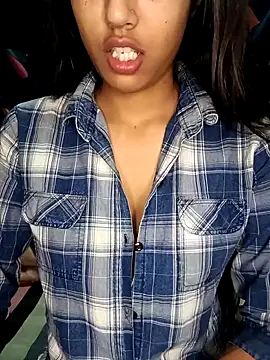 reetika6375 online show from November 14, 7:23 pm