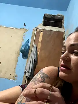 Snapshot of priscila_luv chatting on October 7, 9:12 pm priscila luv online show from October 7, 9:12 pm