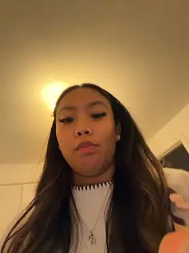 Snapshot of MissCherryyxox chatting on October 1, 5:30 pm MissCherryyxox online show from October 1, 5:30 pm