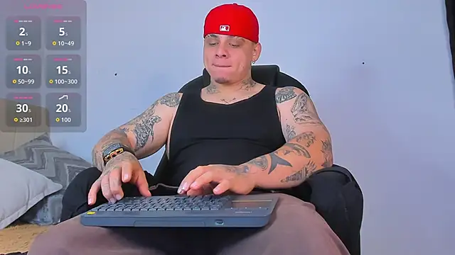 denis munera online show from October 1, 11:05 am