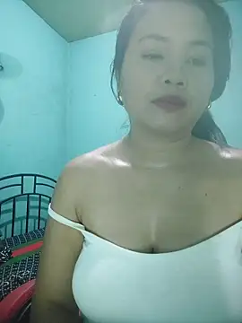 Snapshot of Alyxa_Star chatting on November 8, 5:18 am Alyxa Star online show from November 8, 5:18 am