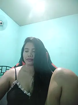 Snapshot of Alyxa_Star chatting on February 27, 8:36 am Alyxa Star online show from February 27, 8:36 am