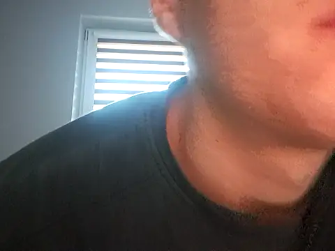blaizen2000 online show from October 4, 3:54 pm