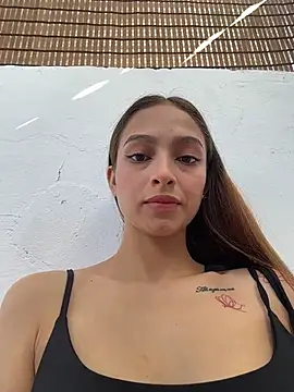 Snapshot of KaMila_M00N chatting on June 22, 2:03 pm KaMila M00N online show from June 22, 2:03 pm