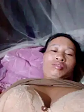 donna-bae online show from February 18, 8:49 pm