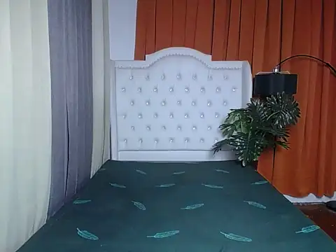 Snapshot of sweet_athena chatting on March 1, 10:12 pm sweet athena online show from March 1, 10:12 pm