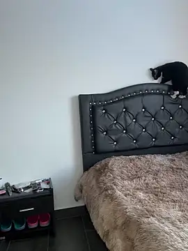 lilielou  online show from November 29, 3:26 pm