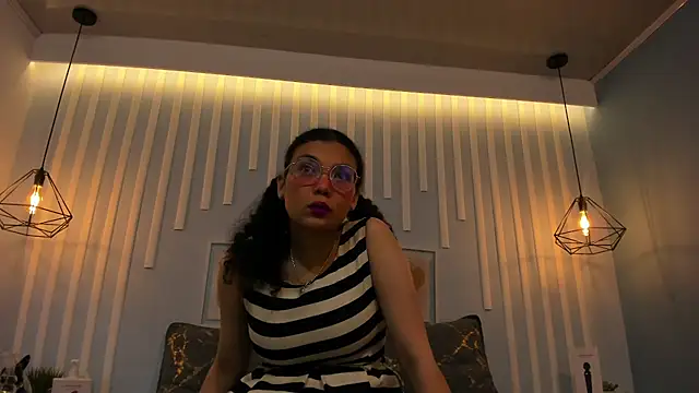 SweetStarr  online show from October 23, 12:04 pm