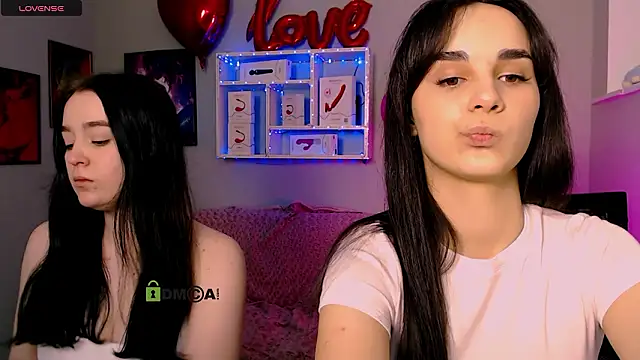 ariana ross7 online show from February 18, 8:27 pm