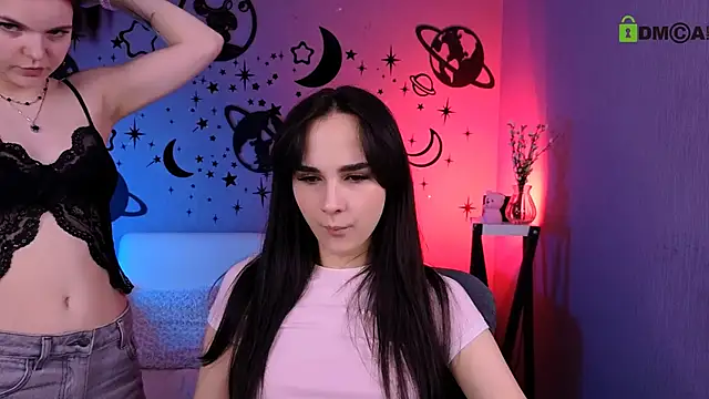 Snapshot of ariana_ross7 chatting on May 1, 7:07 pm ariana ross7 online show from May 1, 7:07 pm