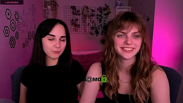 Snapshot of ariana_ross7 chatting on June 6, 7:40 pm ariana ross7 online show from June 6, 7:40 pm