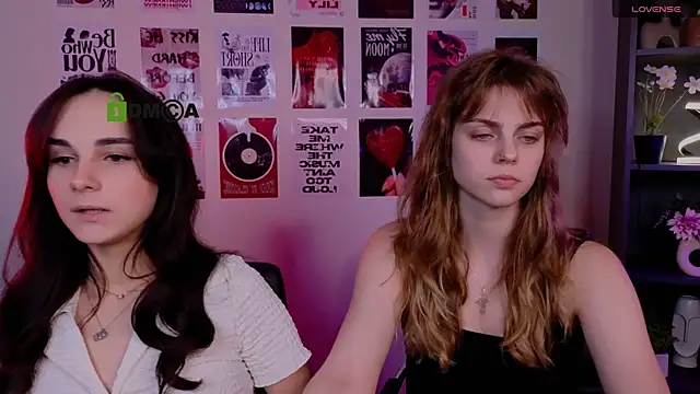 ariana ross7 online show from July 8, 7:29 pm