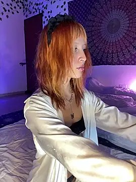 Snapshot of Nymphel1Moth chatting on September 25, 2:15 am Nymphel1Moth online show from September 25, 2:15 am