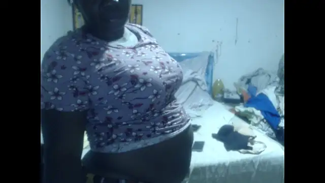 Snapshot of rachelexoticgirl chatting on October 12, 3:05 am rachelexoticgirl online show from October 12, 3:05 am