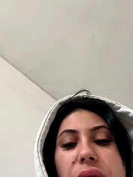 Snapshot of Sweet_Lya09 chatting on October 27, 7:23 am Sweet Lya09 online show from October 27, 7:23 am