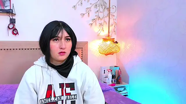 Daphnee-x online show from September 27, 12:10 pm