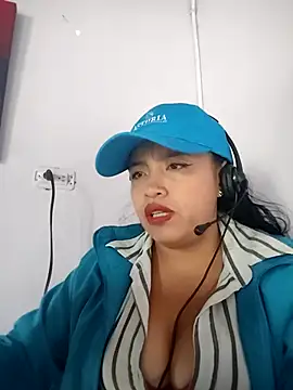 Snapshot of MILA__06 chatting on October 20, 1:00 pm MILA 06 online show from October 20, 1:00 pm