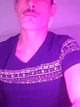 Snapshot of LeLoup49 chatting on January 10, 10:14 pm LeLoup49 online show from January 10, 10:14 pm