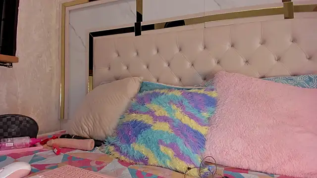 mia vy online show from January 18, 7:06 pm