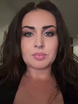 Snapshot of Kristyoff chatting on August 5, 8:44 pm Kristyoff online show from August 5, 8:44 pm