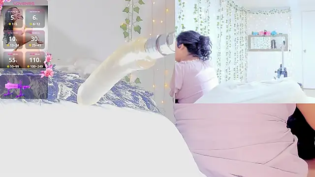 Ashley  Jones   online show from April 10, 9:03 am