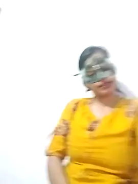 Snapshot of ms-naina chatting on April 19, 8:33 pm ms-naina online show from April 19, 8:33 pm