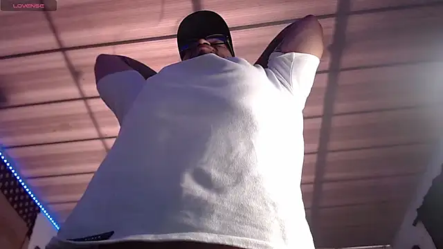 Chrys harris77 online show from December 2, 6:14 pm