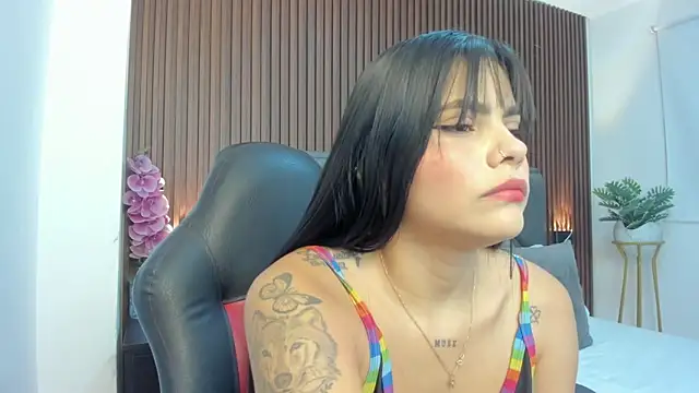 Snapshot of molly_lovee_ chatting on February 27, 7:58 pm molly lovee online show from February 27, 7:58 pm