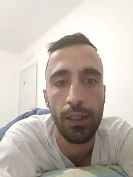 Snapshot of Deffnot7777 chatting on November 6, 8:43 pm Deffnot7777 online show from November 6, 8:43 pm