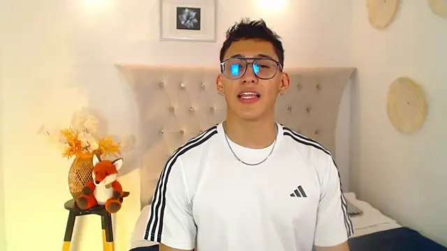 SalvadorFit online show from October 1, 8:48 pm