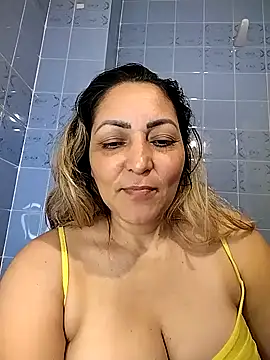 Lunita86 online show from November 6, 2:34 am