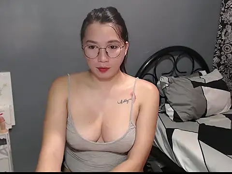 XxBigcumxX online show from December 1, 3:55 am