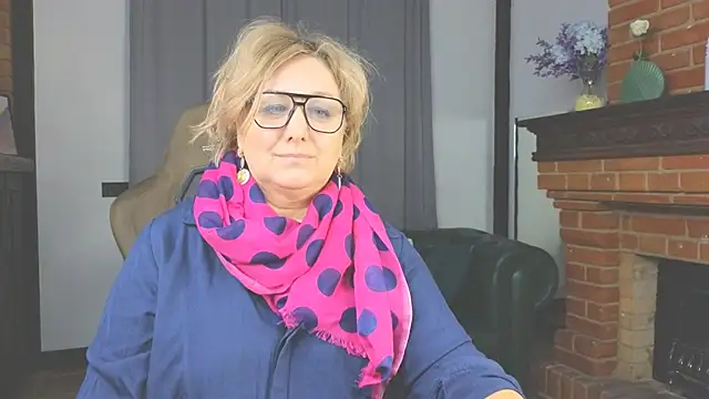 Marta Wils online show from December 4, 3:38 am