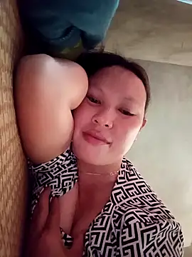 callistra online show from April 12, 4:50 am