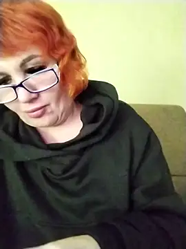 Snapshot of Alissa55552111 chatting on February 7, 1:04 pm Alissa55552111 online show from February 7, 1:04 pm