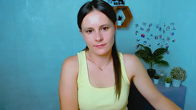 Snapshot of EvelinaMiss_ chatting on September 17, 1:35 pm EvelinaMiss online show from September 17, 1:35 pm